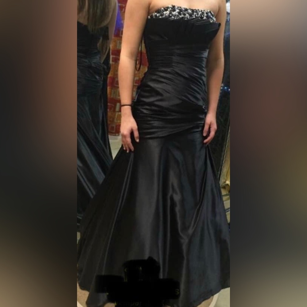 Night Moves formal dress - Picture 3 of 3